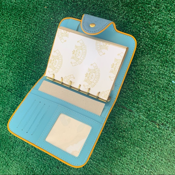 Juicy Couture travel wallet/notepad - Picture 3 of 4
